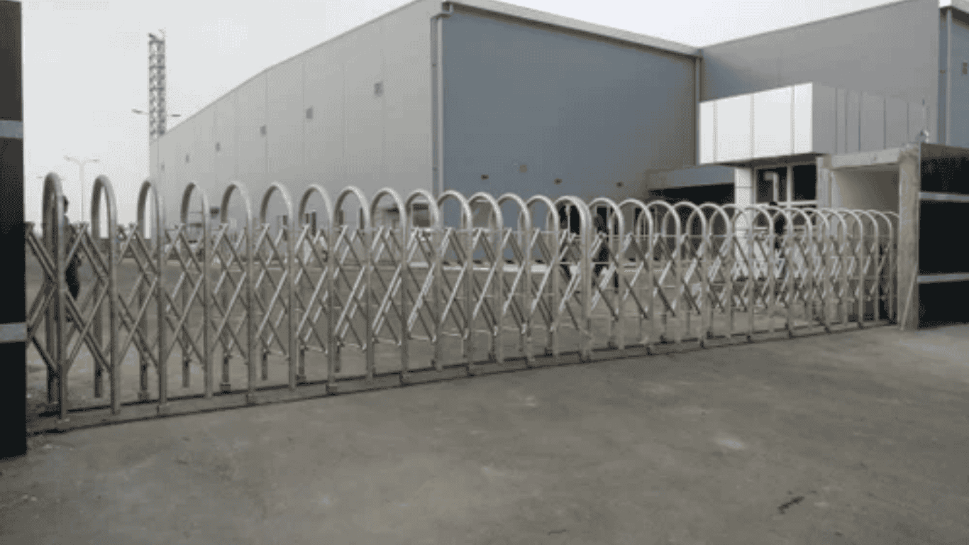 Motorized ss retractable gates